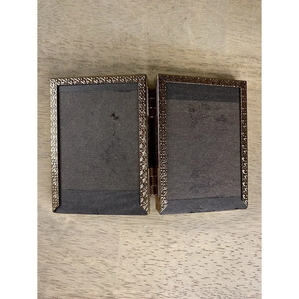 Vintage‎ Hinged Bifold Picture Frame 2.5 x 3.75 Gold Tone Brass Ornate